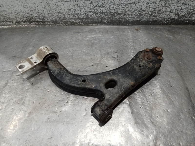 Recambio de brazo suspension inferior delantero derecho para ford fiesta v (jh_, jd_) 1.6 16v referencia OEM IAM   02
