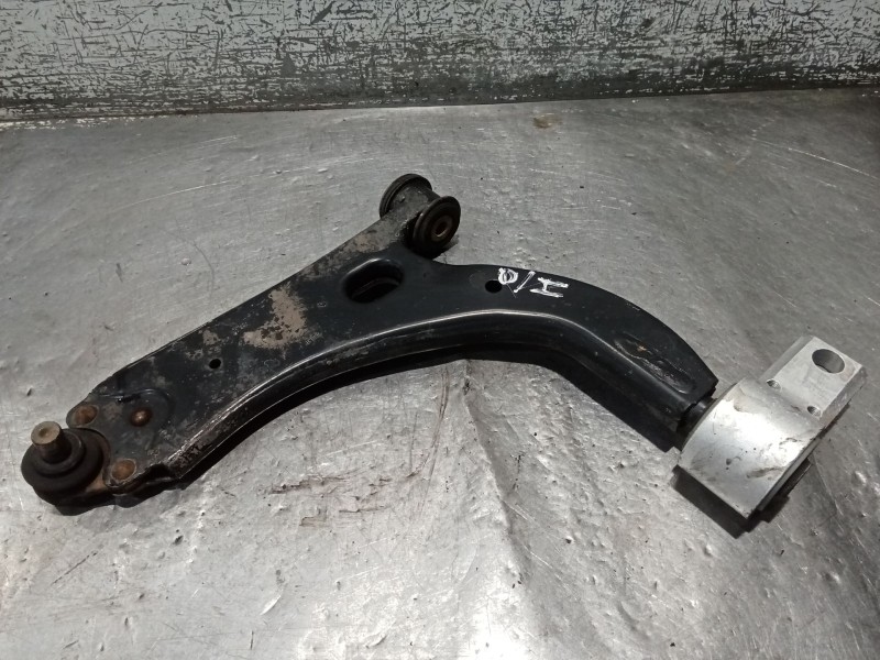 Recambio de brazo suspension inferior delantero izquierdo para ford fiesta v (jh_, jd_) 1.6 16v referencia OEM IAM   02