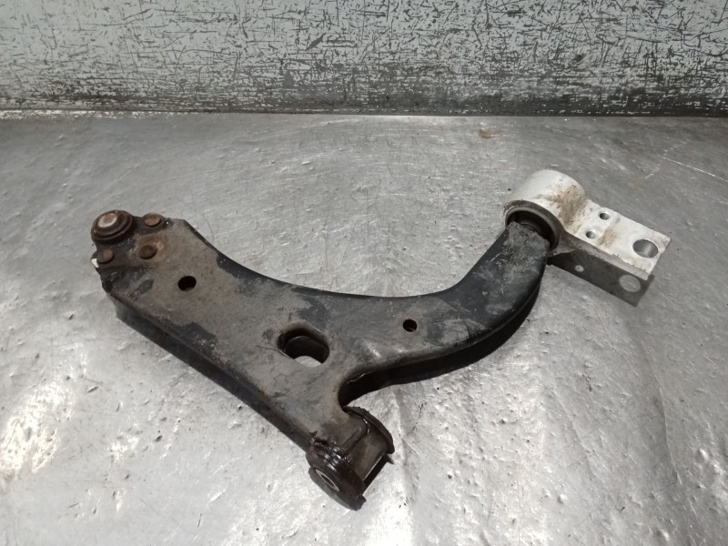 Recambio de brazo suspension inferior delantero izquierdo para ford fiesta v (jh_, jd_) 1.6 16v referencia OEM IAM   02