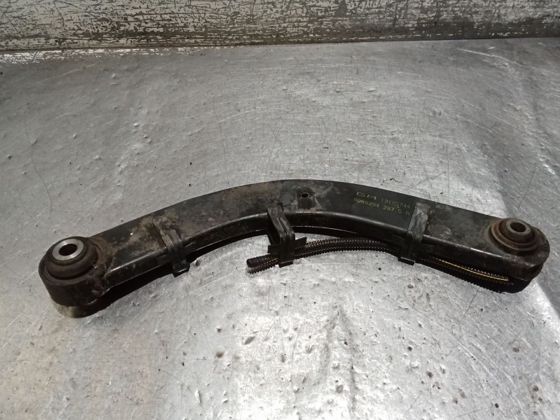 Recambio de brazo suspension superior trasero izquierdo para saab 9-3 station wagon (e50) 1.9 tid referencia OEM IAM 13105744  0