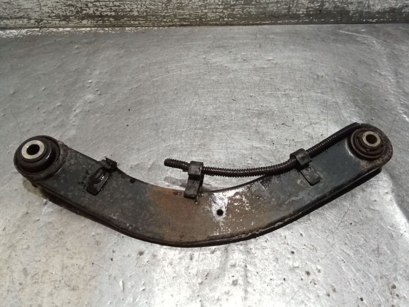 Recambio de brazo suspension superior trasero izquierdo para saab 9-3 station wagon (e50) 1.9 tid referencia OEM IAM 13105744  0