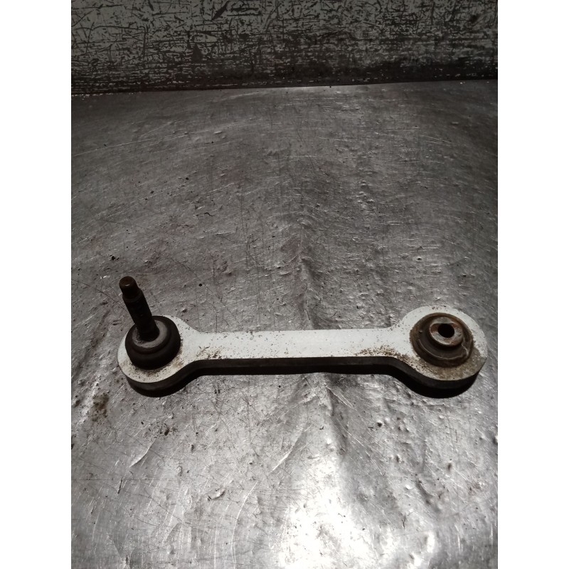 Recambio de brazo suspension inferior trasero derecho para saab 9-3 station wagon (e50) 1.9 tid referencia OEM IAM  05 ANTERIOR