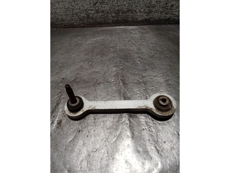 Recambio de brazo suspension inferior trasero derecho para saab 9-3 station wagon (e50) 1.9 tid referencia OEM IAM  05 ANTERIOR