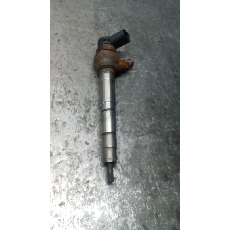 Recambio de inyector para volkswagen caddy iv furgoneta/monovolumen (saa, sah) 2.0 tdi referencia OEM IAM 0445110469 04L130277AC