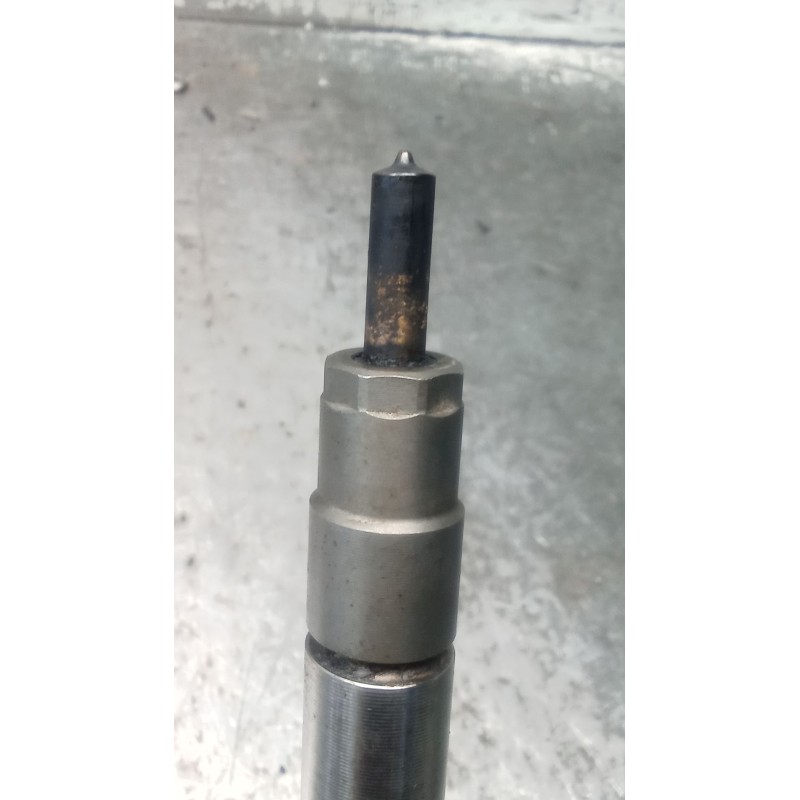 Recambio de inyector para volkswagen caddy iv furgoneta/monovolumen (saa, sah) 2.0 tdi referencia OEM IAM 0445110469 04L130277AC