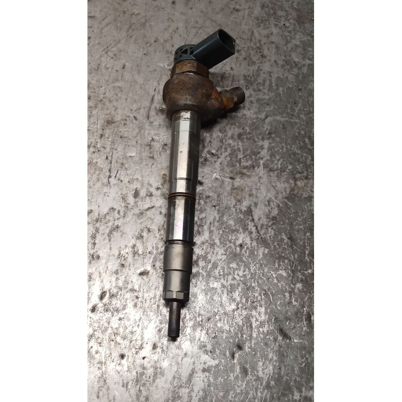Recambio de inyector para volkswagen caddy iv furgoneta/monovolumen (saa, sah) 2.0 tdi referencia OEM IAM 0445110469 04L130277AC