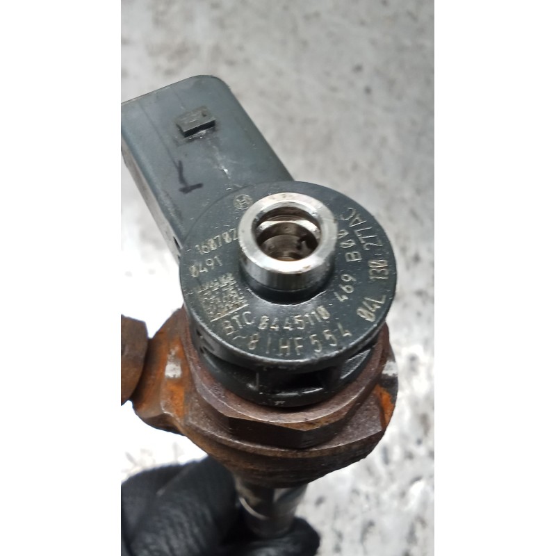 Recambio de inyector para volkswagen caddy iv furgoneta/monovolumen (saa, sah) 2.0 tdi referencia OEM IAM 0445110469 04L130277AC