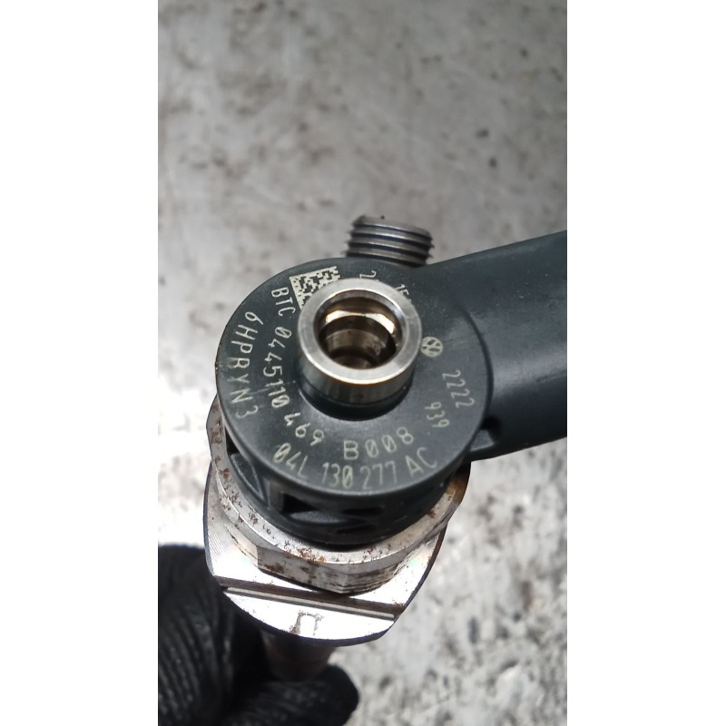 Recambio de inyector para volkswagen caddy iv furgoneta/monovolumen (saa, sah) 2.0 tdi referencia OEM IAM 0445110469 04L130277AC