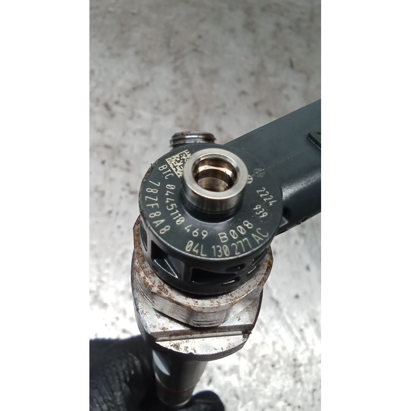 Recambio de inyector para volkswagen caddy iv furgoneta/monovolumen (saa, sah) 2.0 tdi referencia OEM IAM 0445110469 04L130277AC