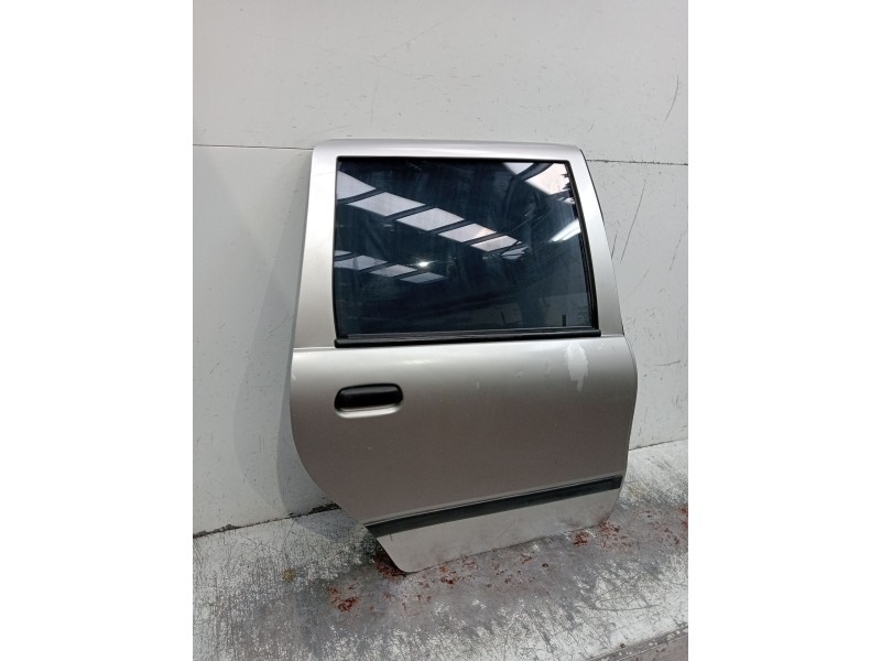 Recambio de puerta trasera derecha para fiat punto (176_) 1.7 td referencia OEM IAM  5P 