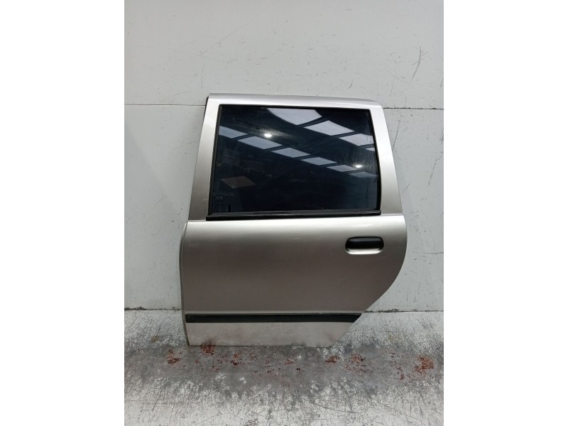 Recambio de puerta trasera izquierda para fiat punto (176_) 1.7 td referencia OEM IAM  5P 