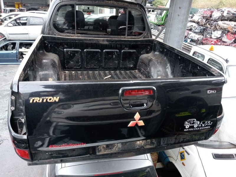 Recambio de caja trasera para mitsubishi l200 / triton (ka_t, kb_t) 2.5 di-d 4wd (kb4t) referencia OEM IAM   