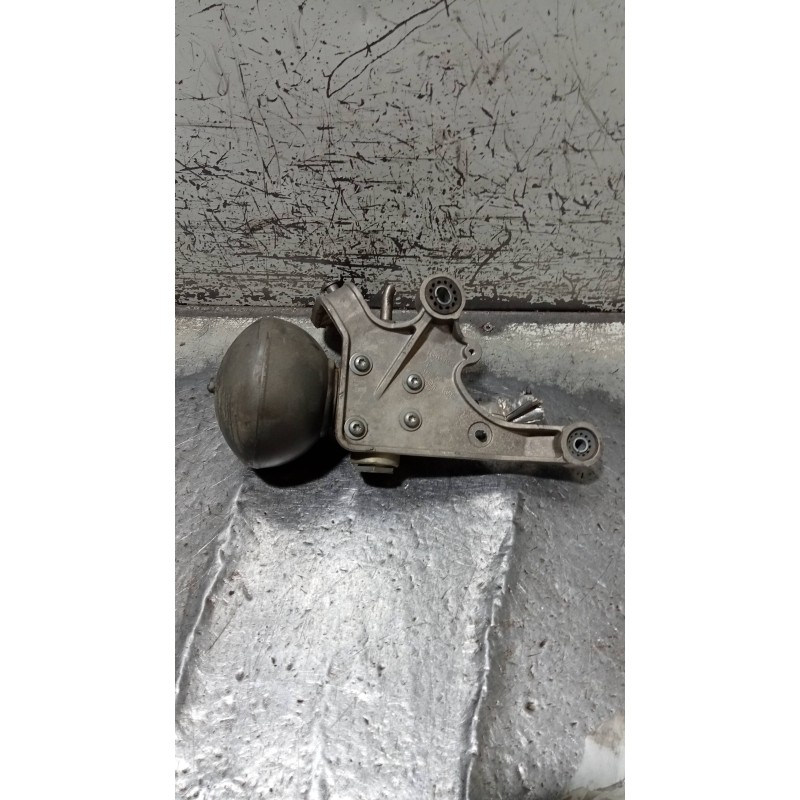 Recambio de acumulador central amortiguacion para citroen c5 berlina exclusive referencia OEM IAM 9655235680 9657351680 
