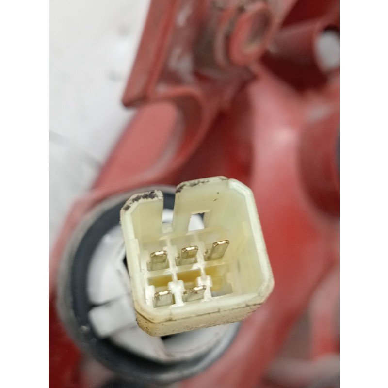 Recambio de piloto trasero izquierdo para suzuki swift iii (mz, ez) 1.3 ddis (rs 413d) referencia OEM IAM   2005