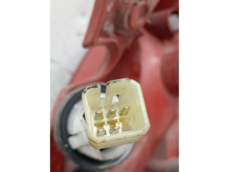 Recambio de piloto trasero izquierdo para suzuki swift iii (mz, ez) 1.3 ddis (rs 413d) referencia OEM IAM   2005