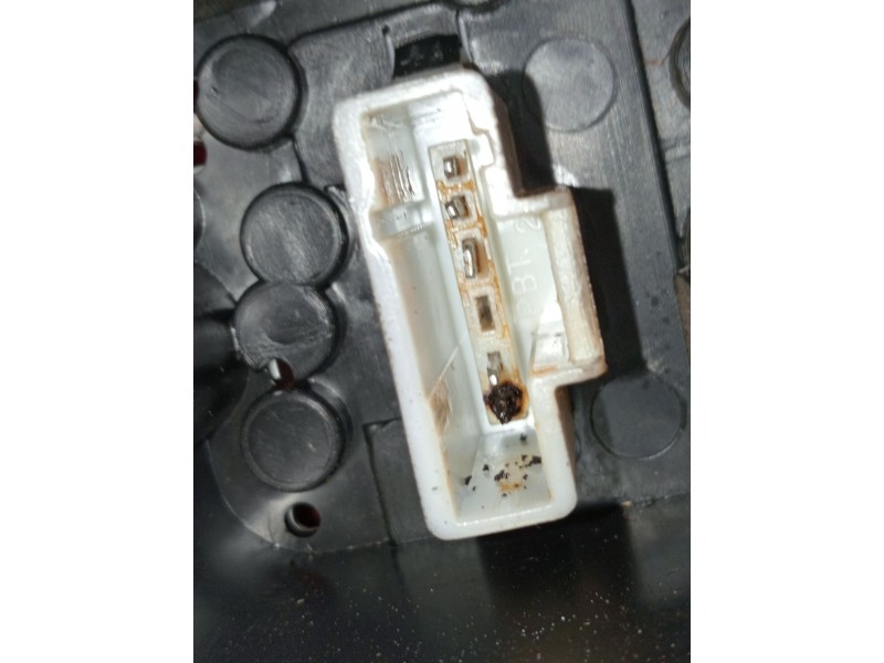 Recambio de piloto trasero derecho para peugeot 206 sw (2e/k) 2.0 hdi referencia OEM IAM   2002