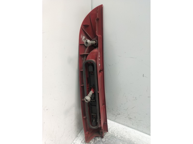 Recambio de piloto trasero derecho para renault kangoo (kc0/1_) 1.9 dci 4x4 (kc0v) referencia OEM IAM   1997