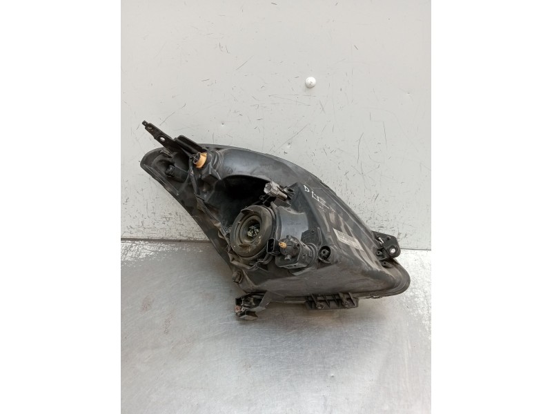 Recambio de faro izquierdo para suzuki swift iii (mz, ez) 1.3 ddis (rs 413d) referencia OEM IAM 3530062J11  2005