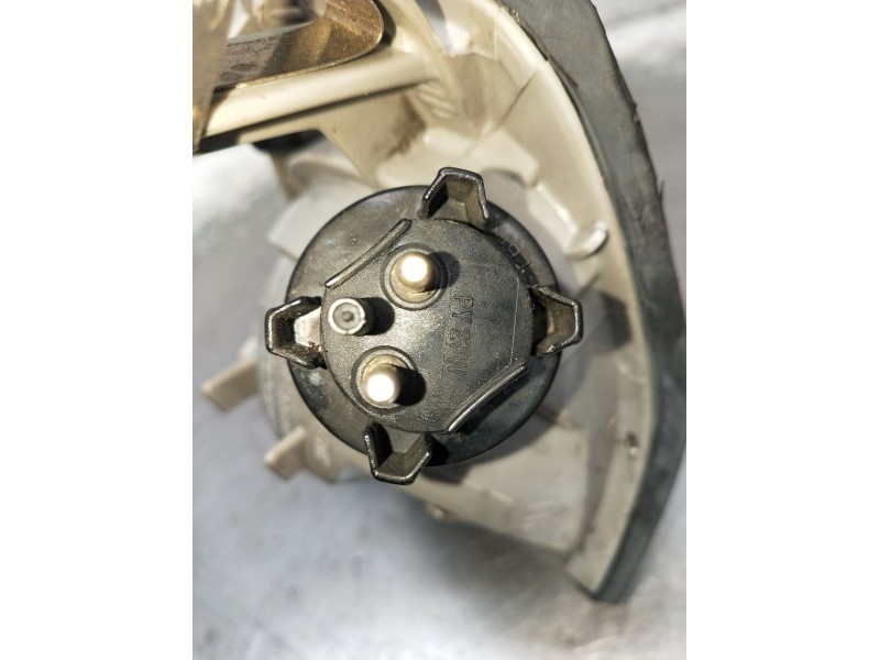 Recambio de piloto delantero derecho para mercedes-benz clase c (w202) berlina referencia OEM IAM 05252310  