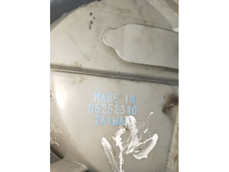 Recambio de piloto delantero derecho para mercedes-benz clase c (w202) berlina referencia OEM IAM 05252310  