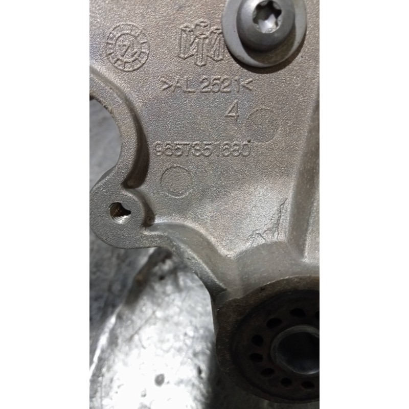 Recambio de acumulador central amortiguacion para citroen c5 berlina exclusive referencia OEM IAM 9655235680 9657351680 