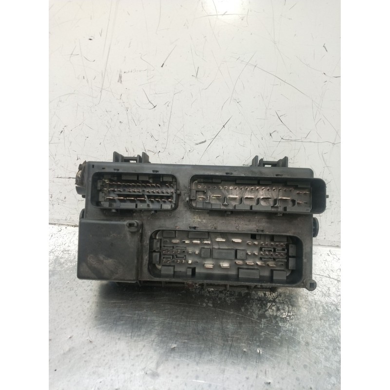 Recambio de caja reles / fusibles para fiat grande punto (199_) 1.4 16v (199bxg1b, 199axg1b) referencia OEM IAM 51744837BZ  2005
