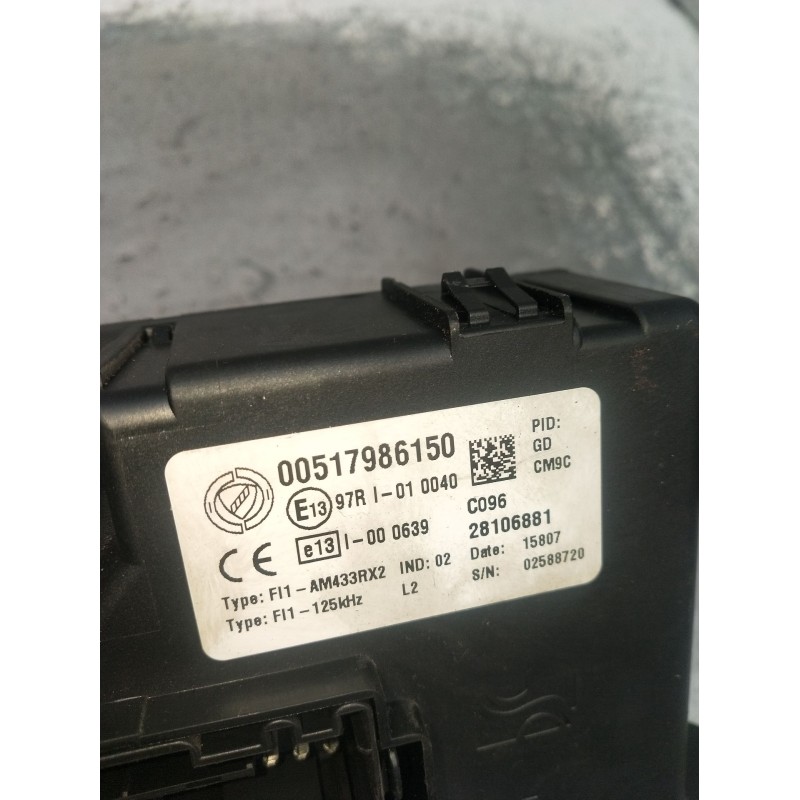 Recambio de caja reles / fusibles para fiat grande punto (199_) 1.4 16v (199bxg1b, 199axg1b) referencia OEM IAM 00517986150 2810