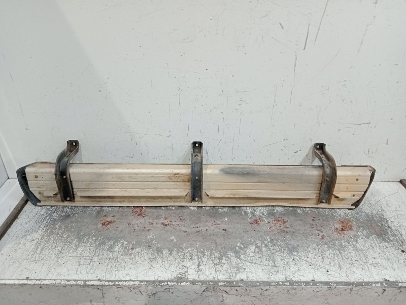 Recambio de faldon lateral para mitsubishi l200 / triton (ka_t, kb_t) 2.5 di-d 4wd (kb4t) referencia OEM IAM  5P DERECHO 