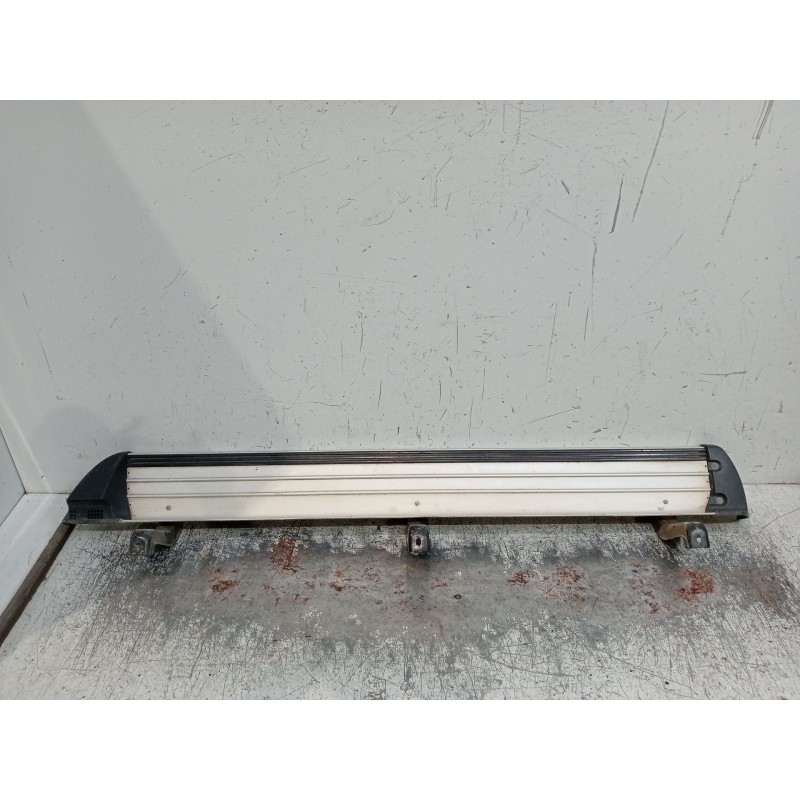 Recambio de faldon lateral para mitsubishi l200 / triton (ka_t, kb_t) 2.5 di-d 4wd (kb4t) referencia OEM IAM  5P IZQUIERDO 