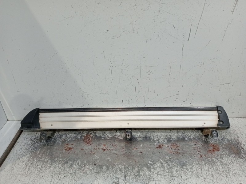 Recambio de faldon lateral para mitsubishi l200 / triton (ka_t, kb_t) 2.5 di-d 4wd (kb4t) referencia OEM IAM  5P IZQUIERDO 