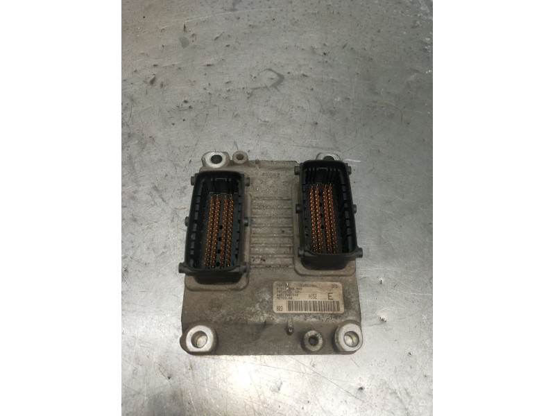 Recambio de centralita motor uce para fiat grande punto (199_) 1.4 16v (199bxg1b, 199axg1b) referencia OEM IAM 0261208969 005179