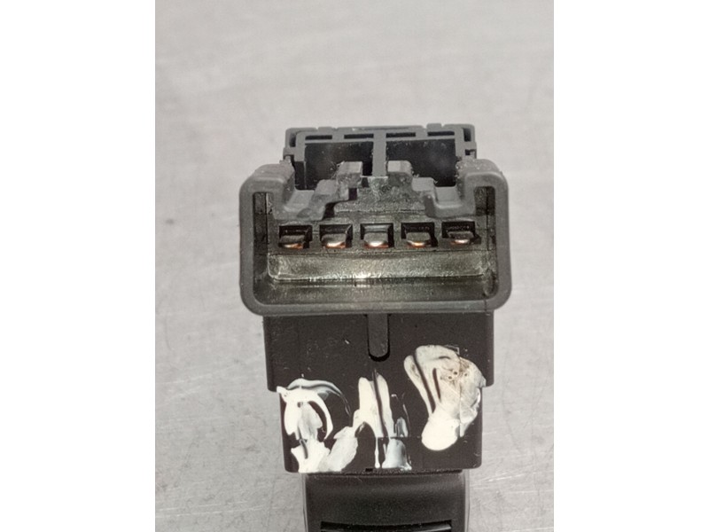 Recambio de mando elevalunas delantero derecho para suzuki swift iii (mz, ez) 1.3 ddis (rs 413d) referencia OEM IAM   2005 5P