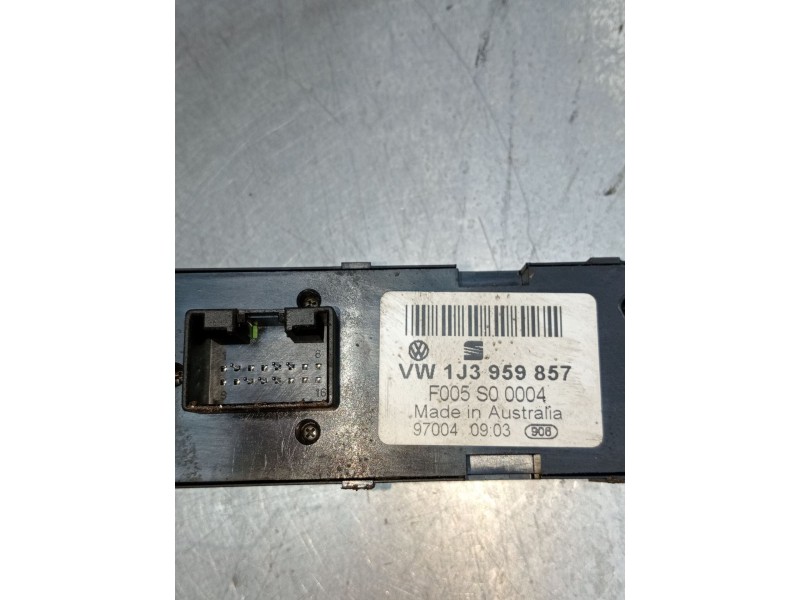 Recambio de mando elevalunas delantero izquierdo para seat leon (1m1) 1.6 referencia OEM IAM 1J3959857  1999 5P