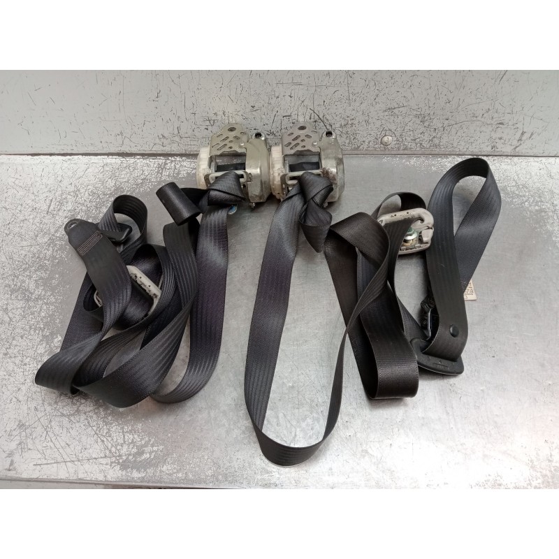 Recambio de juego cinturones delantero para suzuki swift iii (mz, ez) 1.3 ddis (rs 413d) referencia OEM IAM   2005 5P