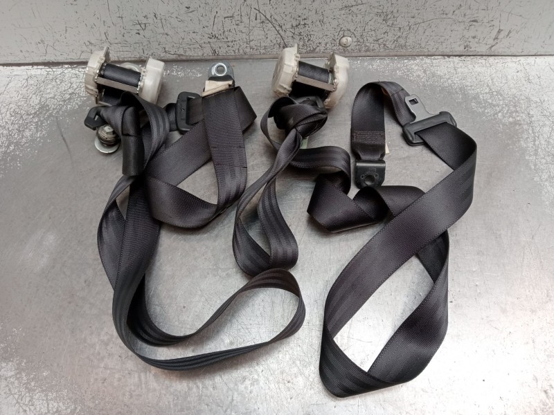 Recambio de juego cinturones trasero para suzuki swift iii (mz, ez) 1.3 ddis (rs 413d) referencia OEM IAM   2005 5P