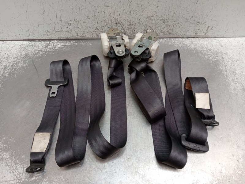 Recambio de juego cinturones trasero para suzuki swift iii (mz, ez) 1.3 ddis (rs 413d) referencia OEM IAM   2005 5P