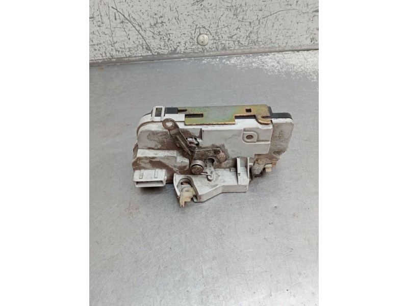 Recambio de motor cierre centralizado trasero izquierdo para peugeot 206 sw (2e/k) 2.0 hdi referencia OEM IAM   2002 5P