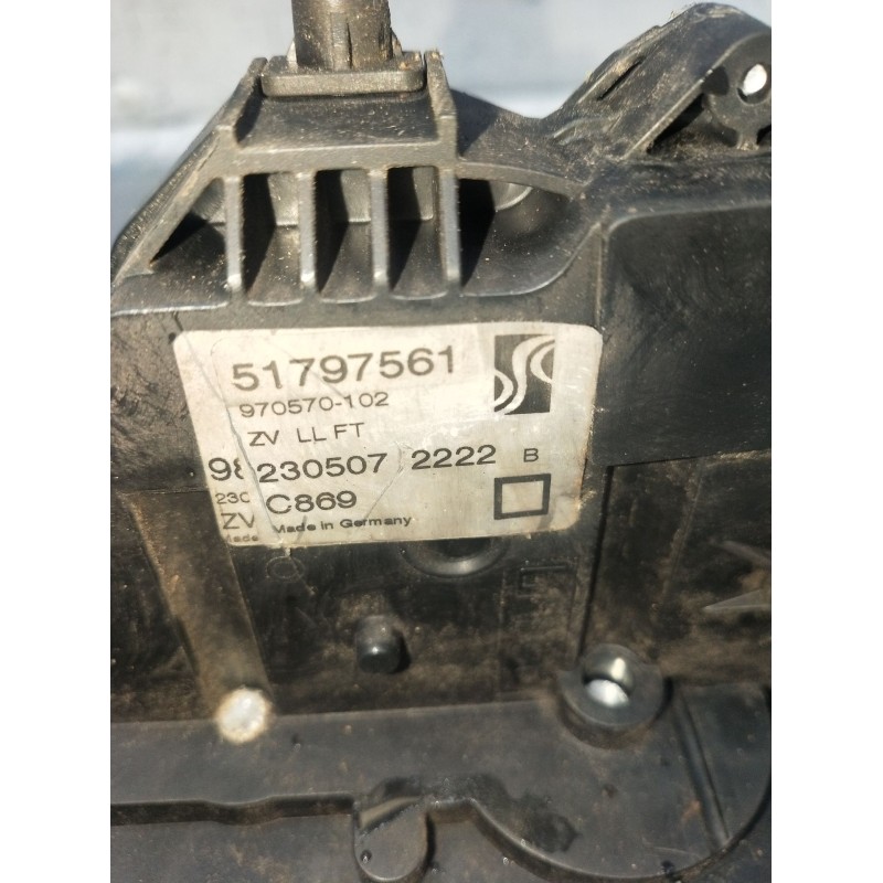 Recambio de motor cierre centralizado delantero izquierdo para fiat grande punto (199_) 1.4 16v (199bxg1b, 199axg1b) referencia 