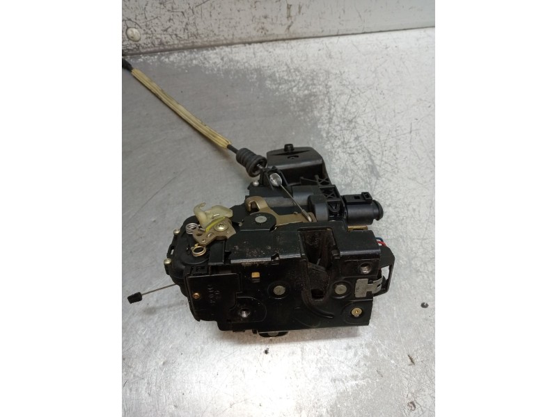 Recambio de motor cierre centralizado delantero izquierdo para seat leon (1m1) 1.6 referencia OEM IAM   1999 5P