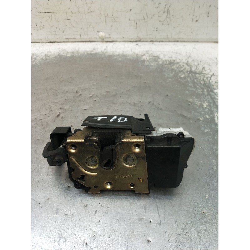 Recambio de motor cierre centralizado trasero derecho para citroën xsara (n1) 2.0 hdi 90 referencia OEM IAM  5P 2001