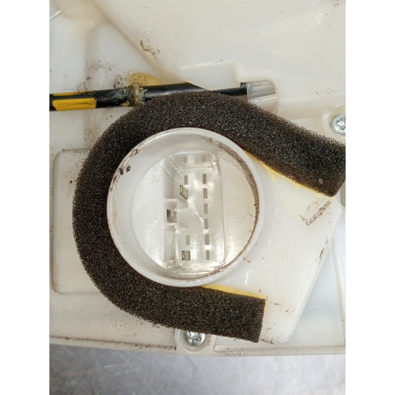 Recambio de motor cierre centralizado trasero derecho para suzuki swift iii (mz, ez) 1.3 ddis (rs 413d) referencia OEM IAM   200