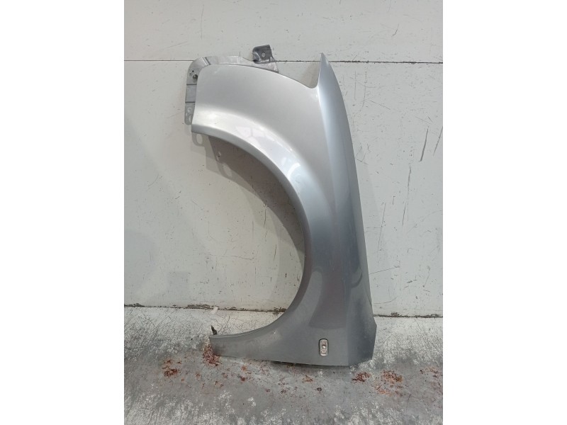 Recambio de aleta delantera izquierda para audi a4 b6 (8e2) 2.5 tdi referencia OEM IAM   4P