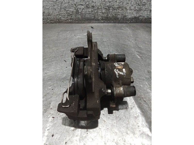 Recambio de pinza freno delantera izquierda para fiat punto (176_) 1.7 td referencia OEM IAM   94