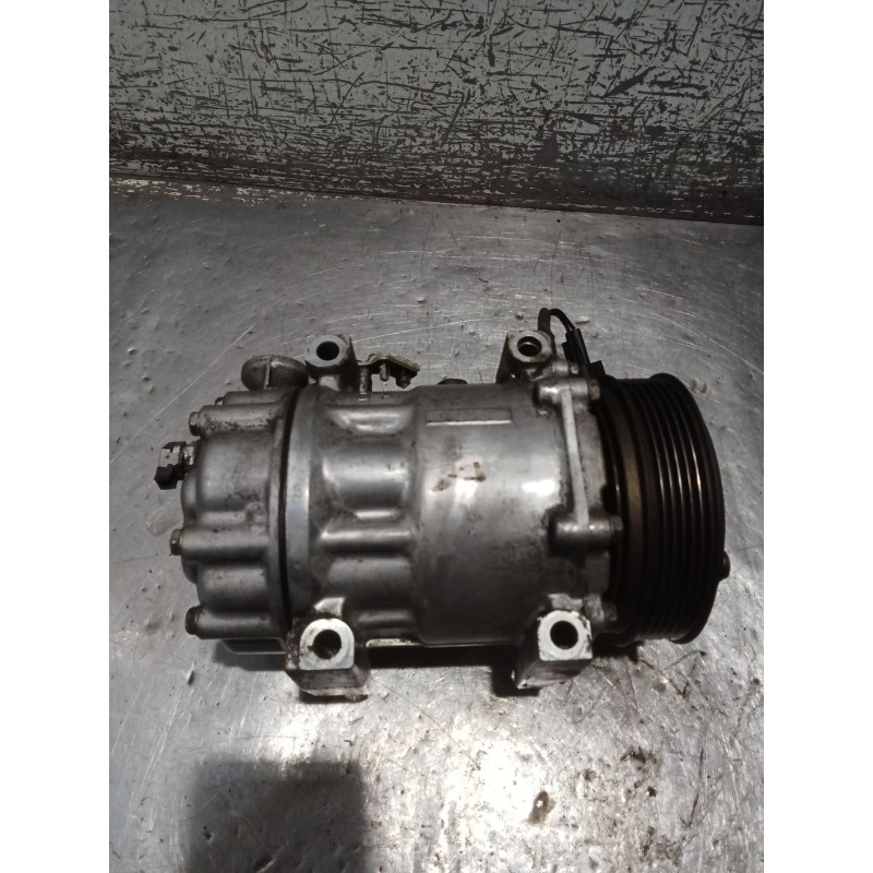 Recambio de compresor aire acondicionado para ford fiesta v (jh_, jd_) 1.6 tdci referencia OEM IAM   