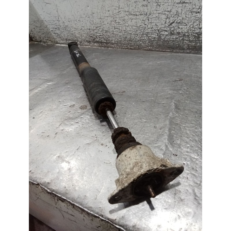 Recambio de amortiguador trasero derecho para ford fiesta v (jh_, jd_) 1.6 tdci referencia OEM IAM   