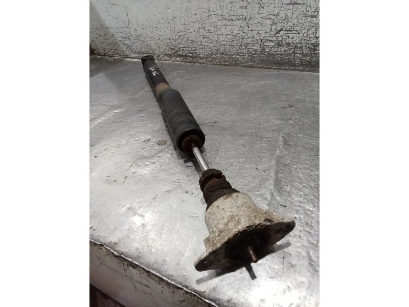 Recambio de amortiguador trasero derecho para ford fiesta v (jh_, jd_) 1.6 tdci referencia OEM IAM   