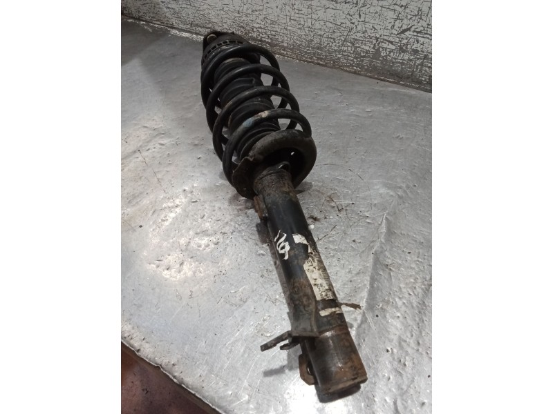 Recambio de amortiguador delantero izquierdo para ford fiesta v (jh_, jd_) 1.6 tdci referencia OEM IAM   