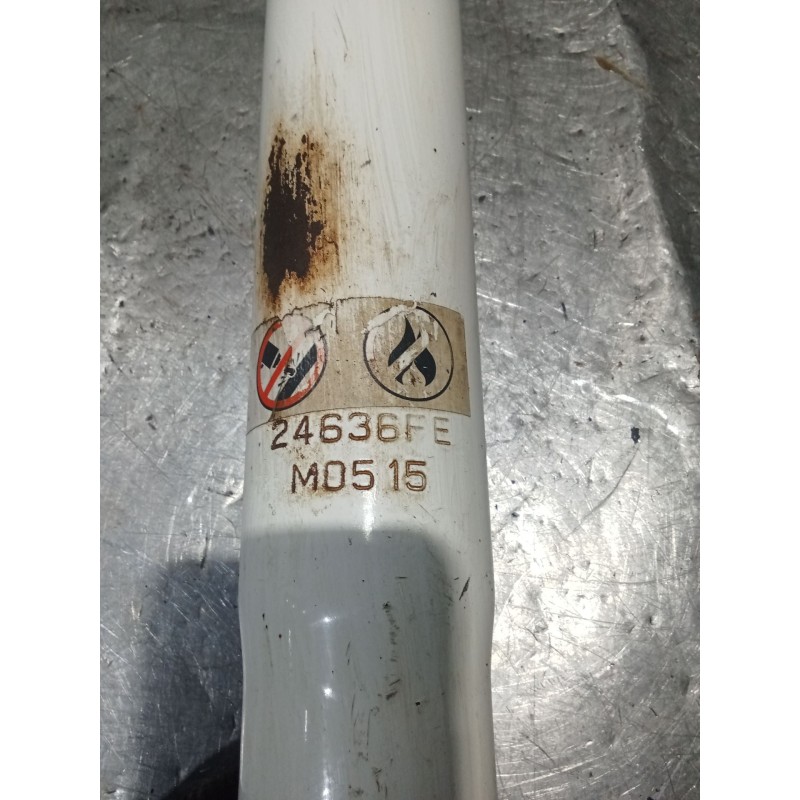 Recambio de amortiguador trasero derecho para mitsubishi l200 / triton (ka_t, kb_t) 2.5 di-d 4wd (kb4t) referencia OEM IAM 24636