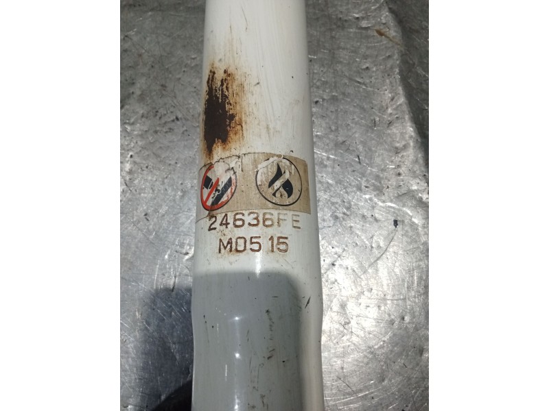 Recambio de amortiguador trasero derecho para mitsubishi l200 / triton (ka_t, kb_t) 2.5 di-d 4wd (kb4t) referencia OEM IAM 24636