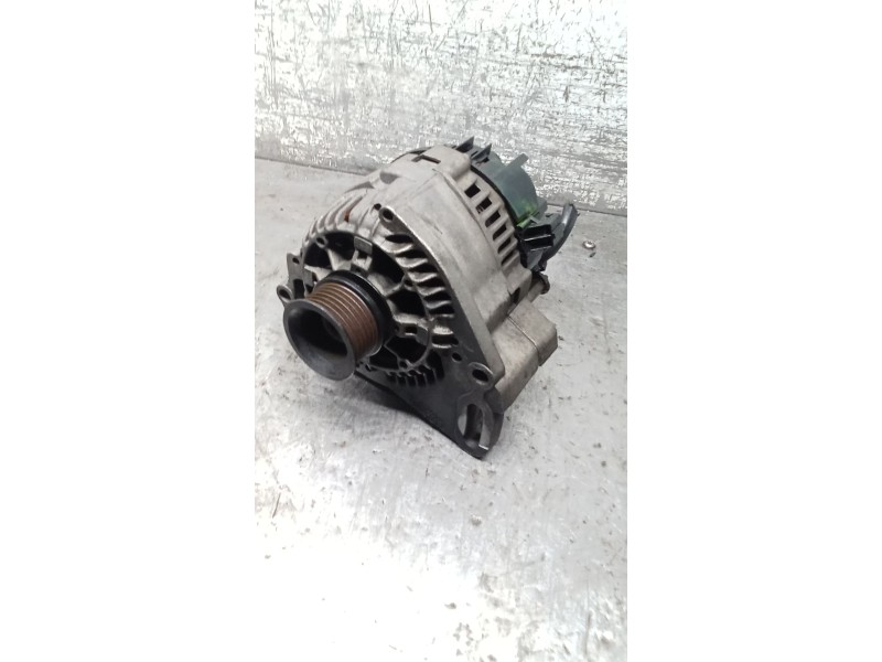 Recambio de alternador para volkswagen vento (1h2) 1.9 d referencia OEM IAM 030903027E 70A 91